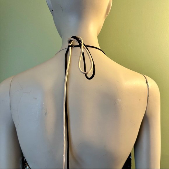 - Alice + Olivia - $795 Ally Metallic Faux Wrap Dress, Black and Silver, Size 12 - Picture 12 of 16